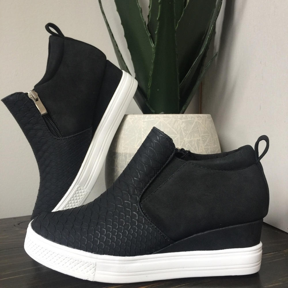 Black Viva Sneaker Wedge